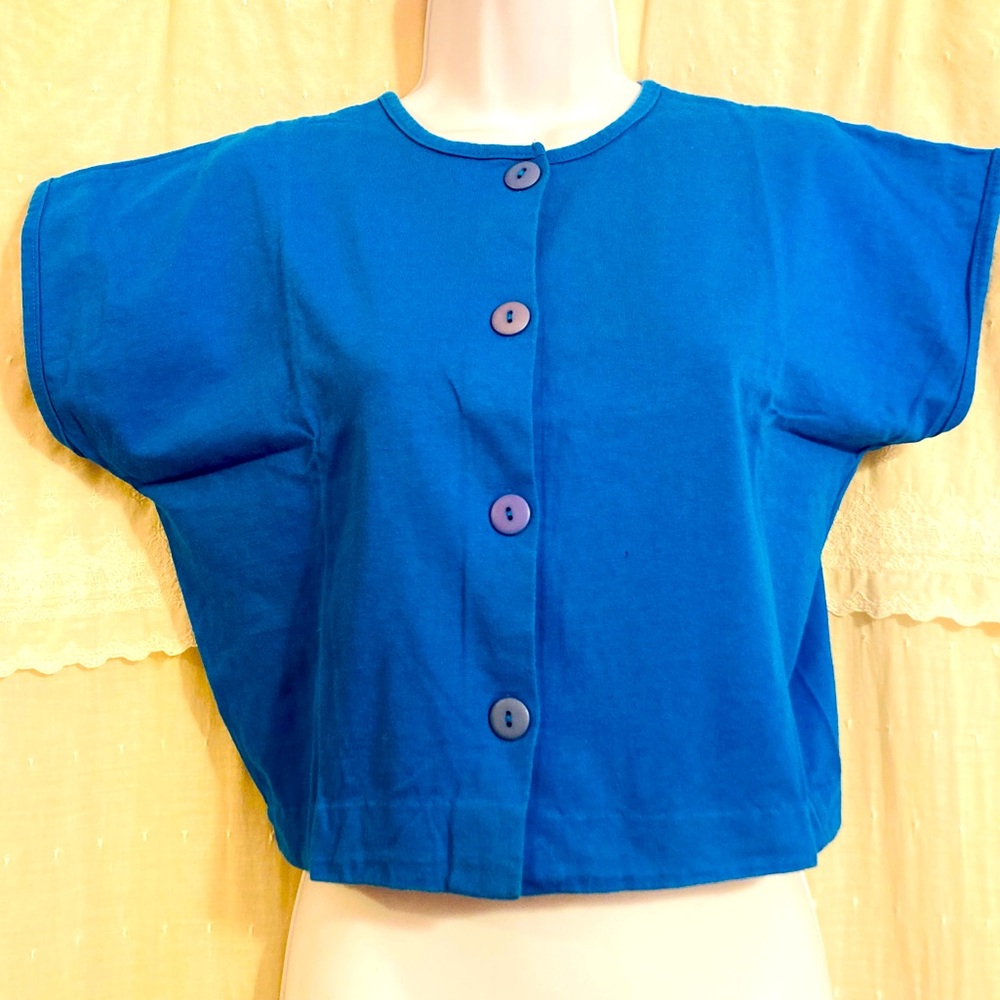 Short button-front top